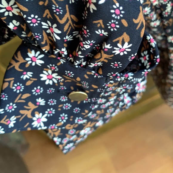 Loft Floral Ruffle Neck Rib Blouse - Picture 9 of 13